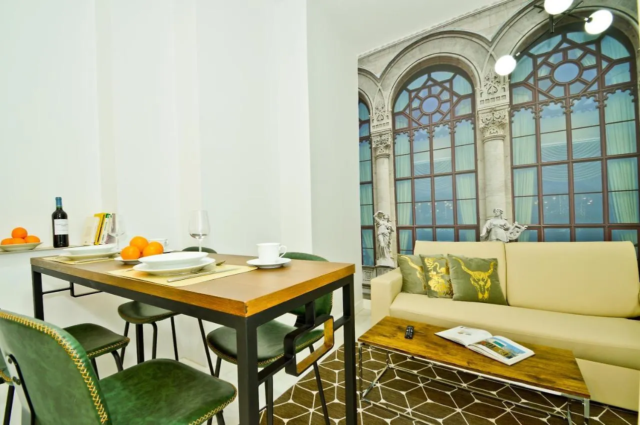 Ninesuites Seville
