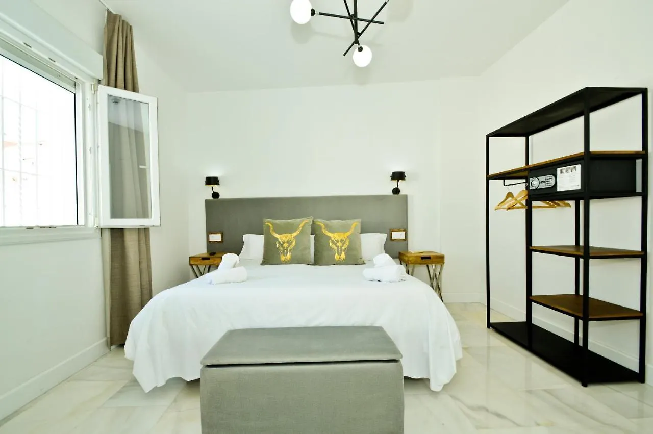 Ninesuites Seville Apartment