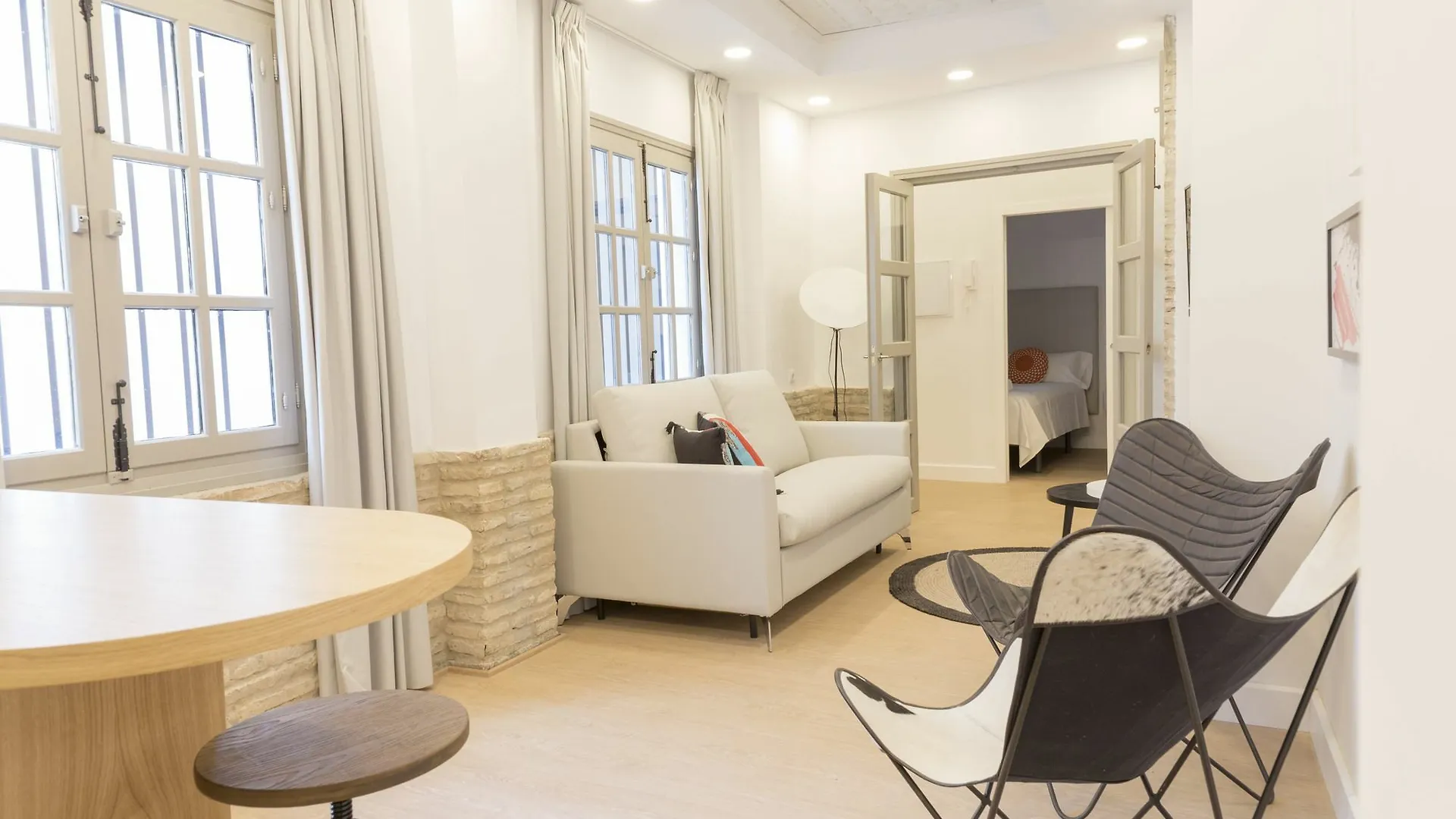 Ninesuites Seville