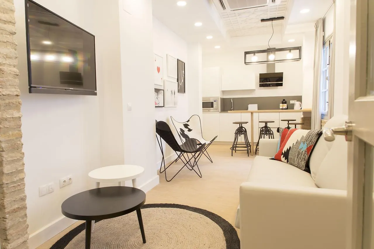Ninesuites Sewilla Apartament