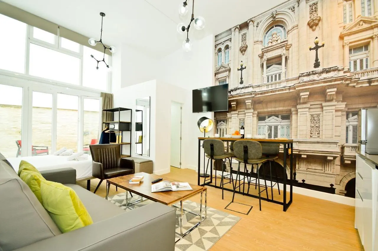 Ninesuites Sewilla Apartament
