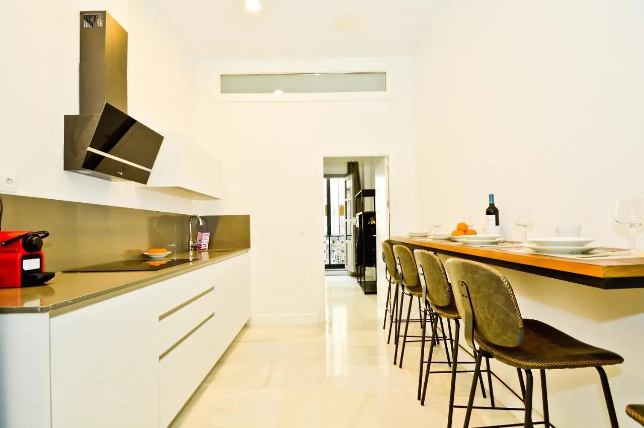 Ninesuites Sewilla Apartament