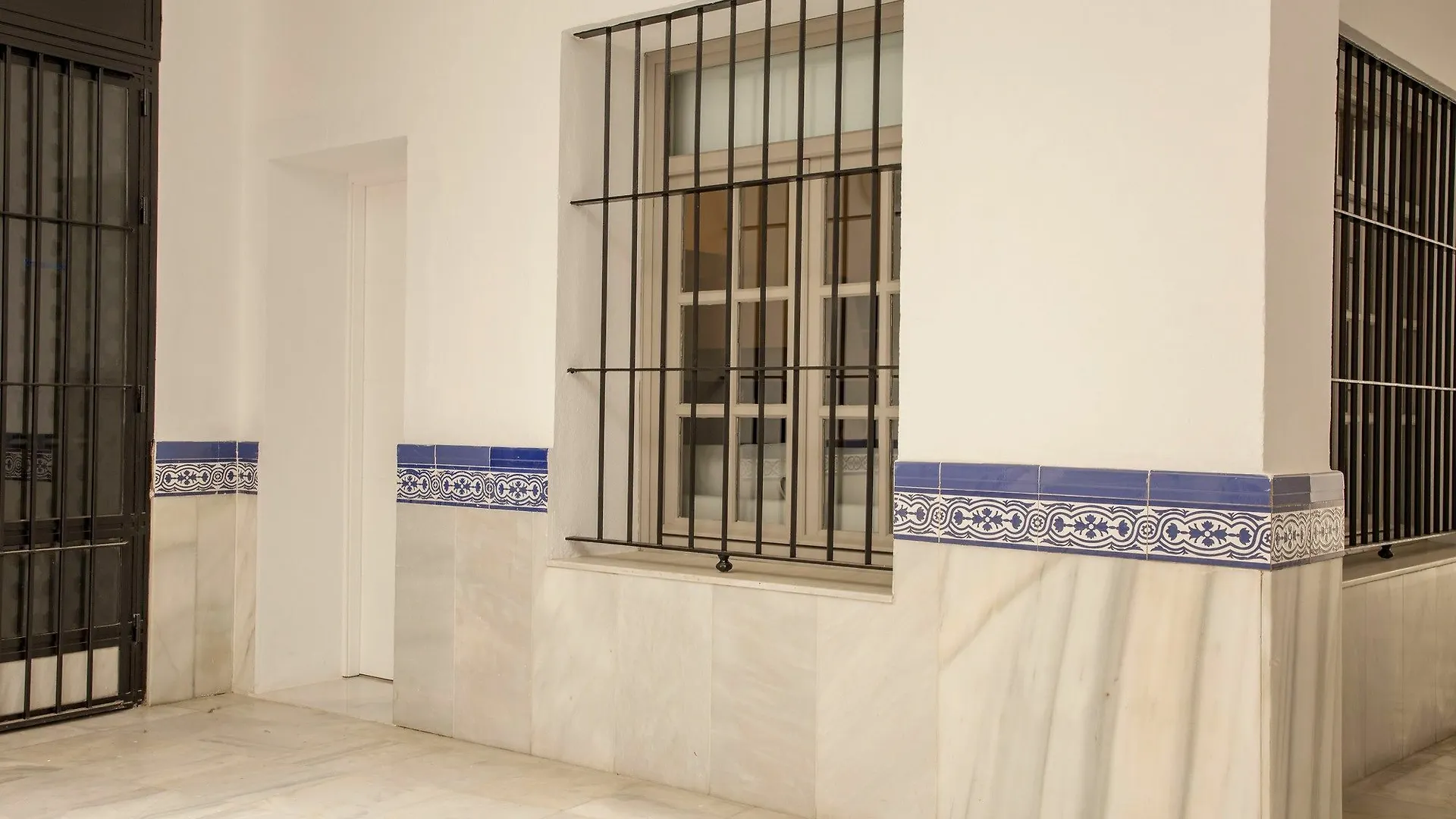 Ninesuites Sewilla Apartament